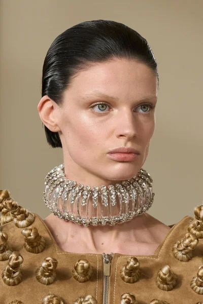 Look 61